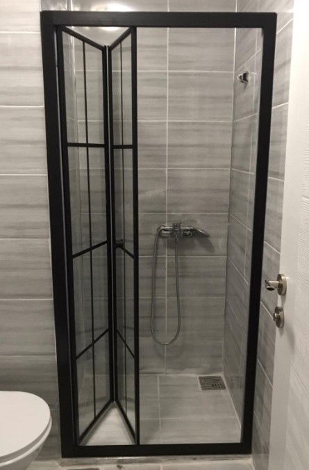 Akordiyon Kapı Duşakabin